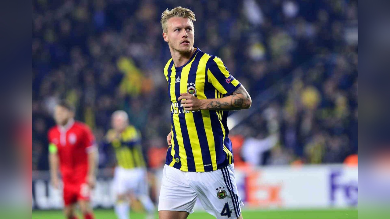 Simon Kjaer Futbol Kariyerini Sonlandırdığını Açıkladı