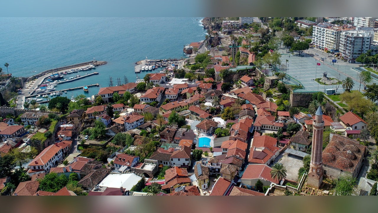 Kaleiçi'nin UNESCO Dünya Mirası Adaylığı İçin Hazırlıkları Devam Ediyor