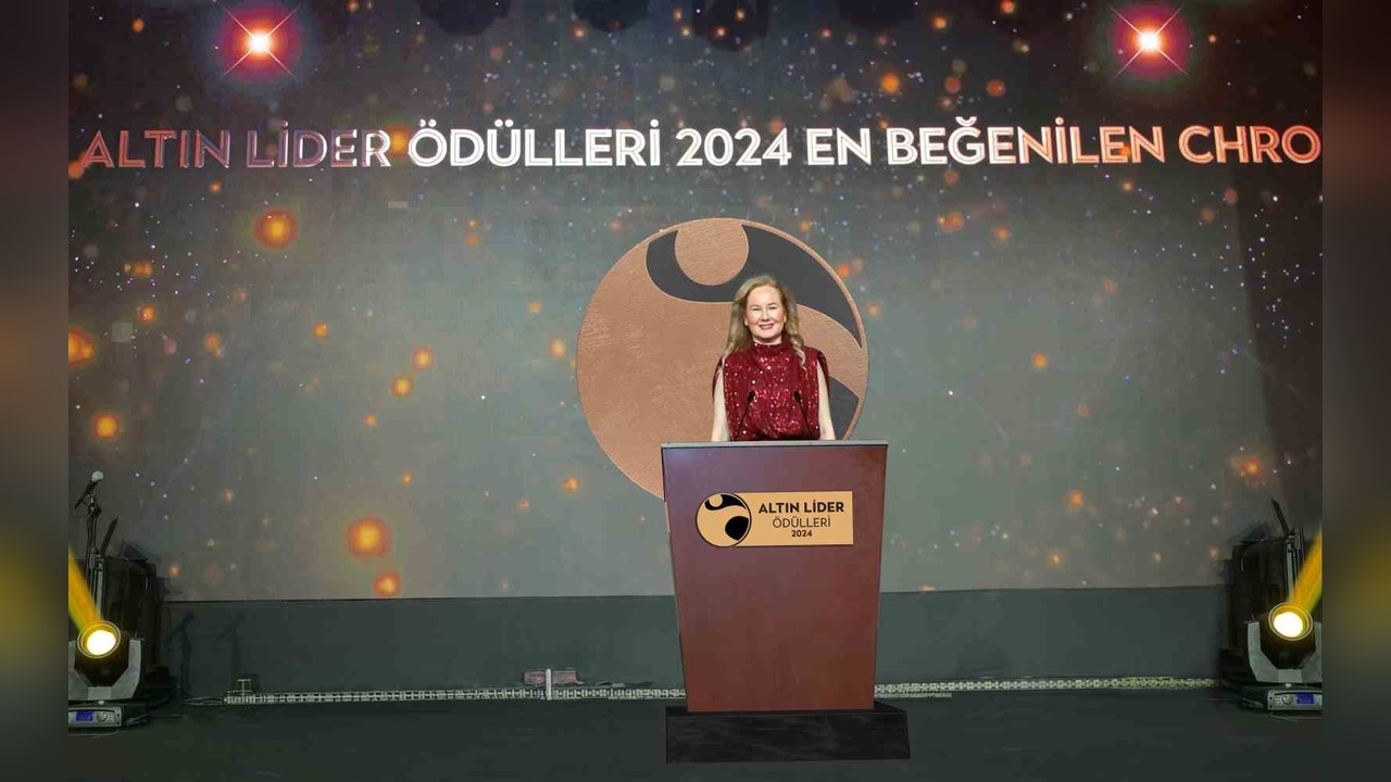 Altın Lider Ödülleri'nde Büyülü Gala Gecesi Coşkusu
