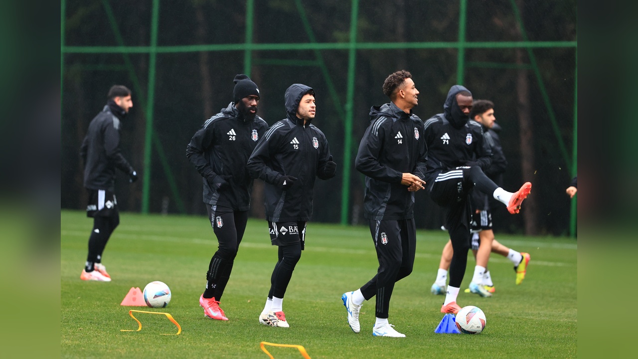 Beşiktaş, Samsunspor ile Oynayacağı Maç İçin Hazırlıklarını Yoğunlaştırdı