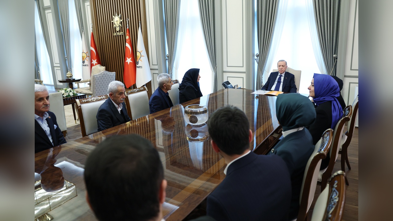 Cumhurbaşkanı Erdoğan, Terör Mağdurlarının Yakınlarıyla Bir Araya Geldi