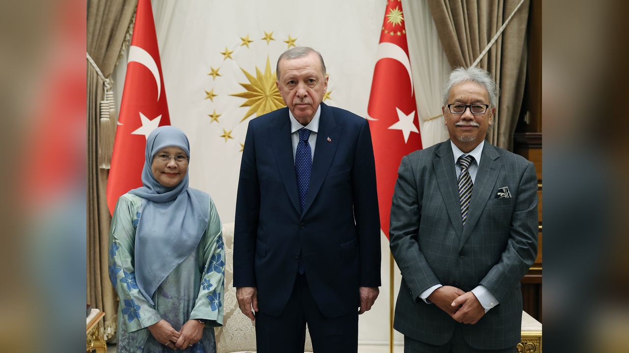 Cumhurbaşkanı Erdoğan, Malezya Yüksek Mahkeme Başkanları ile Bir Araya Geldi