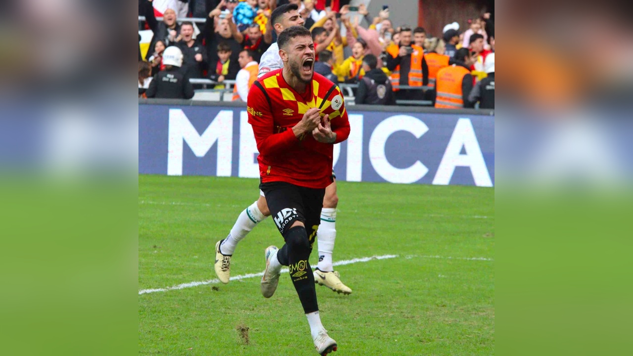Beşiktaş, Romulo ile Transfer Görüşmelerine Başladı