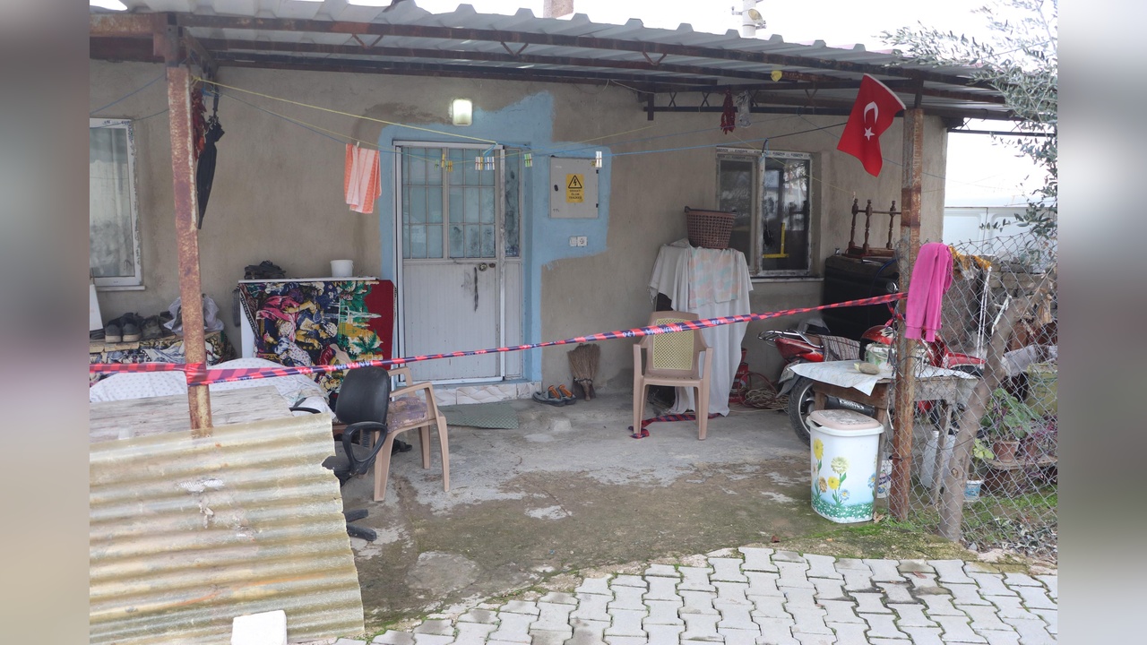 Evinde Uyku Halindeyken Açılan Ateşle Hayatını Kaybetti