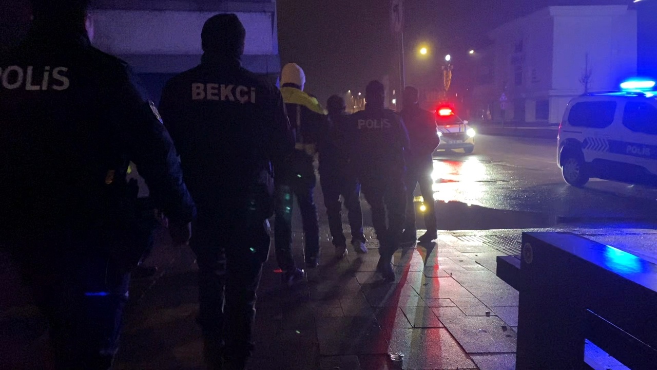 ATM Yakınında Duran Sürücü Cezadan Kaçamadı