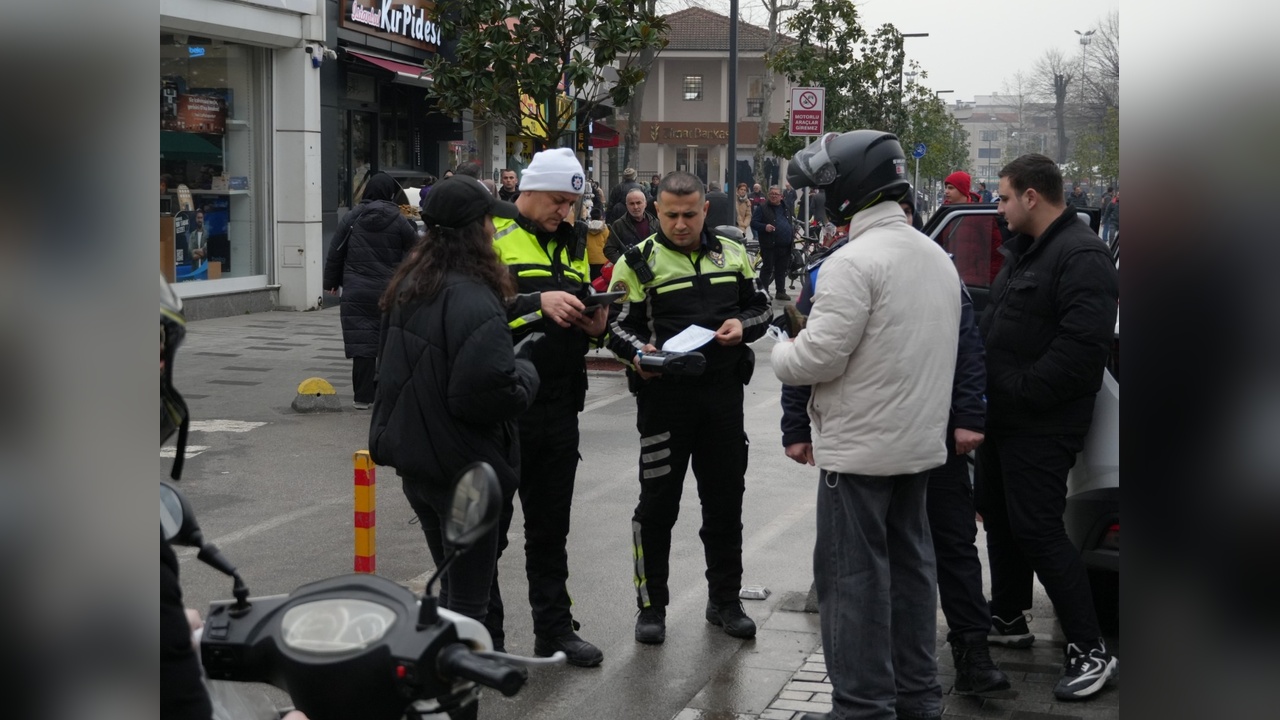 Kapalı Caddeye Giriş Yapan Motosiklet Sürücülerine Ceza Uygulandı