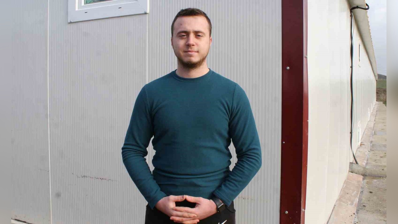 Hobi Olarak Başladığı Tavuk Yetiştiriciliğinde Büyük Başarı Elde Etti