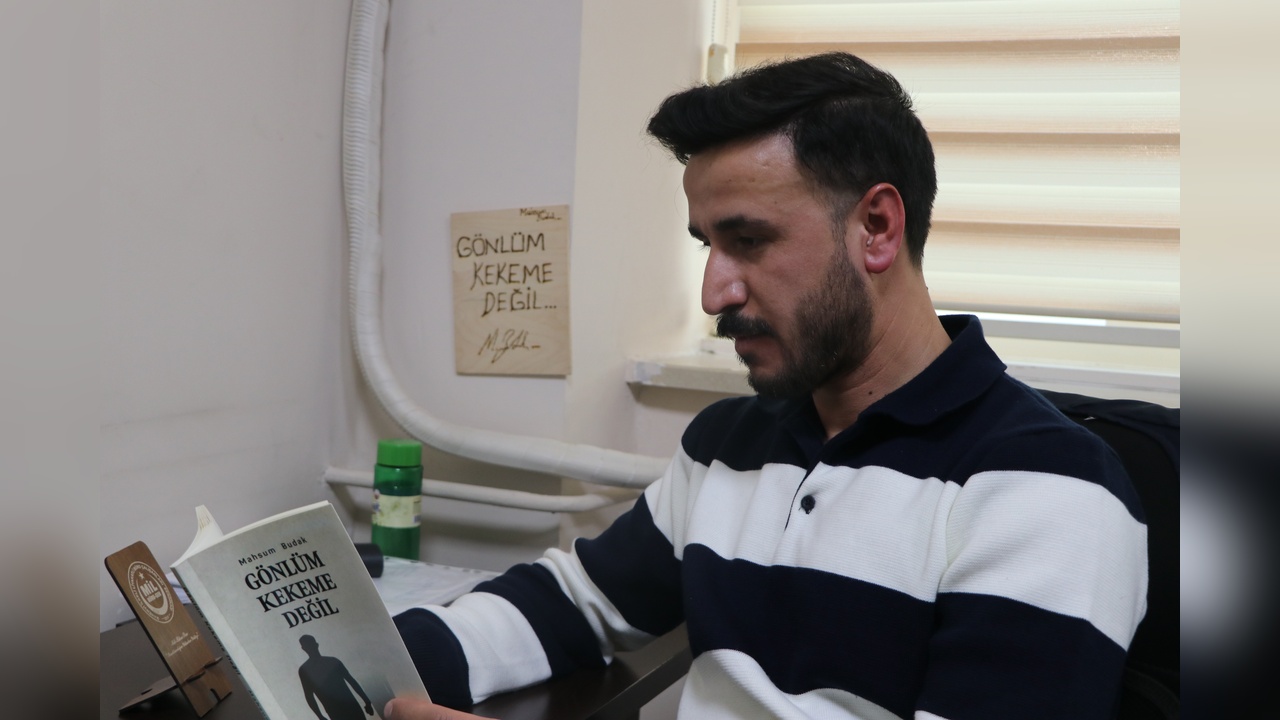 Kekemelikle Mücadelede Başarı: Bir Yazarın Hikayesi