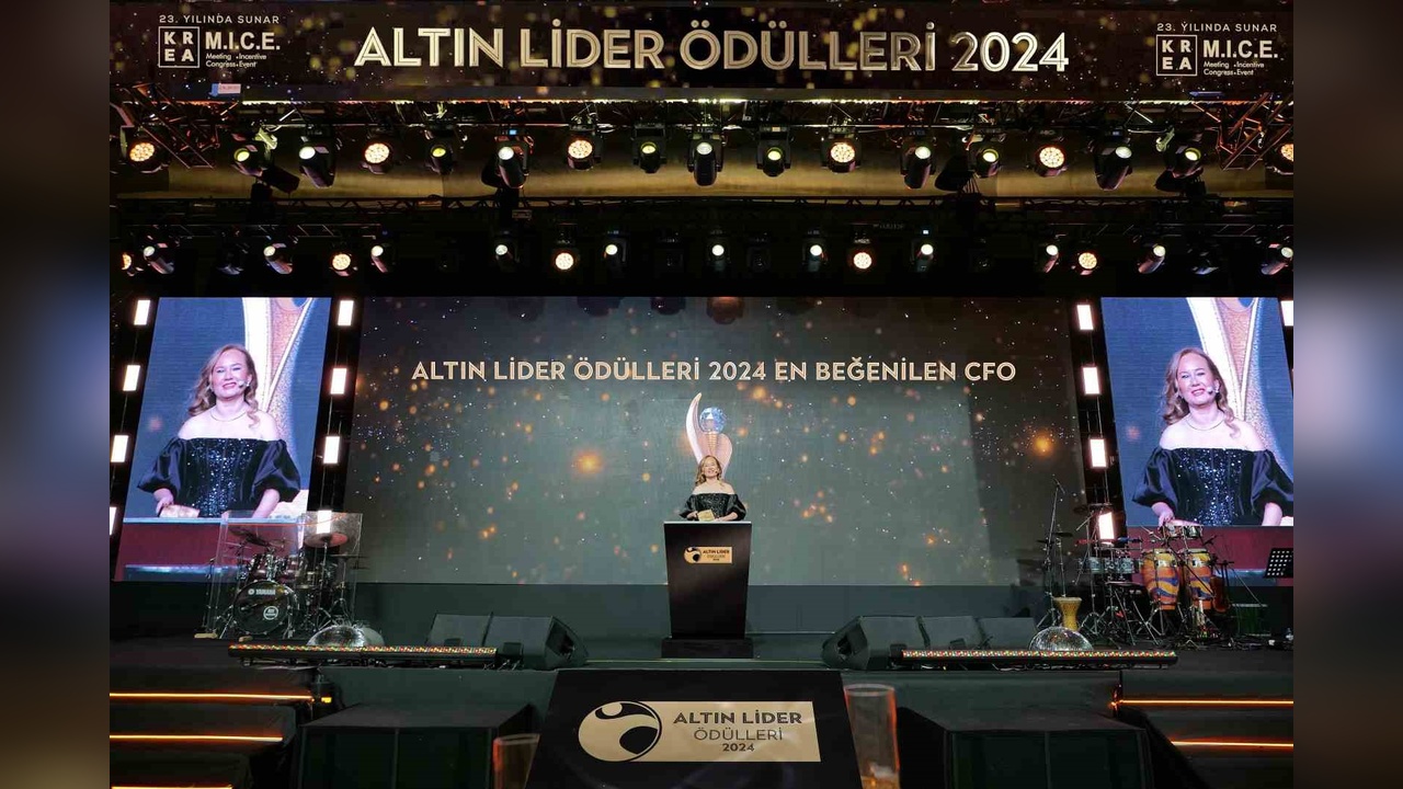 Altın Liderler Ödül Töreni'nde Finans Sektörünün Başarılı İsimleri Ödüllendirildi