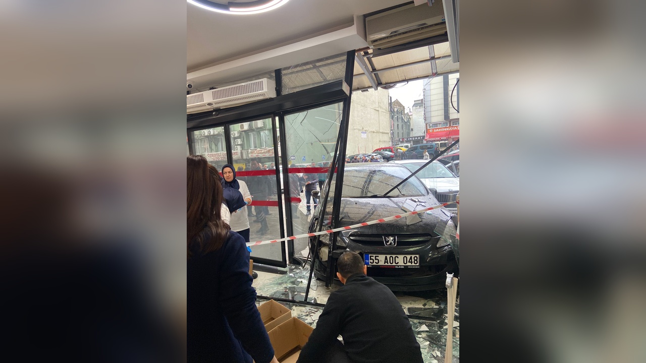 Hastane Acil Servisine Giriş Yapan Otomobil Kazası: 1 Yaralı