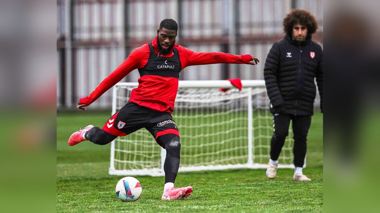 Samsunspor, Beşiktaş'la Oynayarak Puan Farkını Artırmayı Hedefliyor
