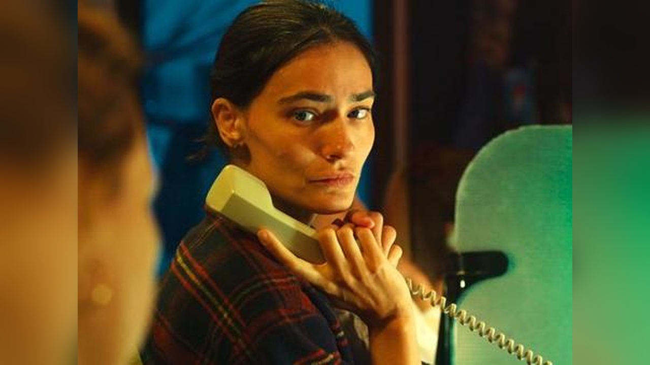 Saadet Işıl Aksoy, Berlin Film Festivali'nde Parlak Bir Performans Sergiledi