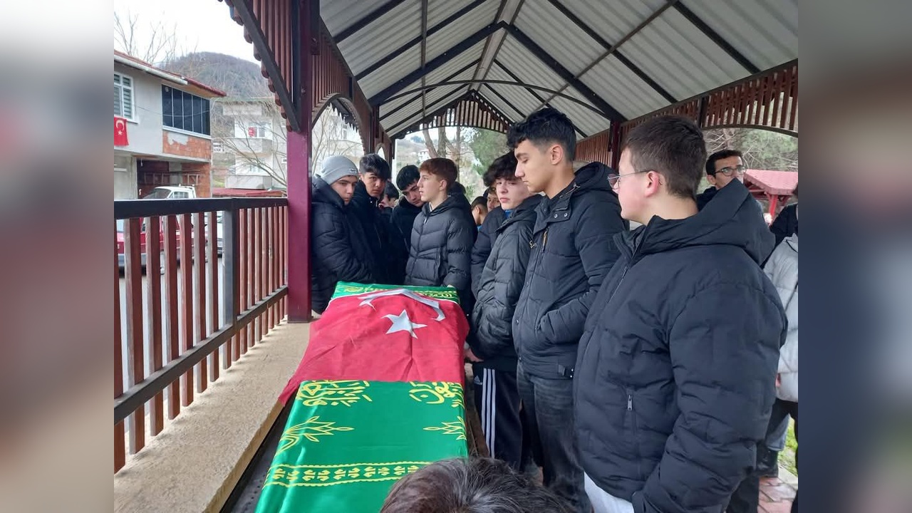 Arkadaşını Yanlışlıkla Vuran Kişiye Ev Hapsi Cezası Verildi