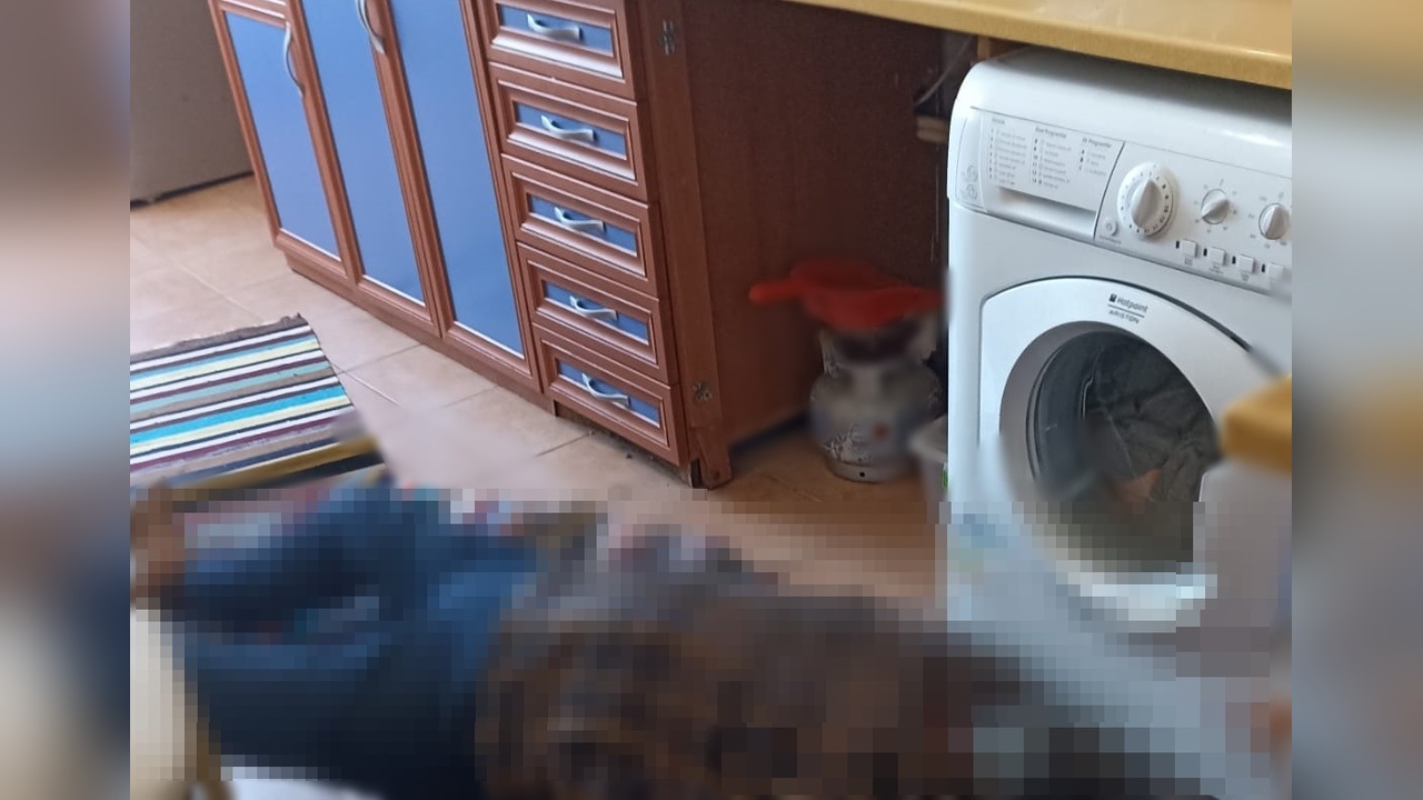 Merdivenli İtfaiye Aracıyla Eve Ulaşan Ekipler, Bir Kişiyi Ölü Buldu