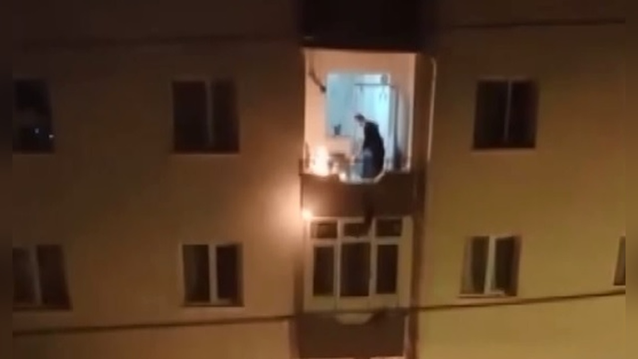 Balkon Ateşi: Sinir Krizi Geçiren Kişinin O Anları Kamerada