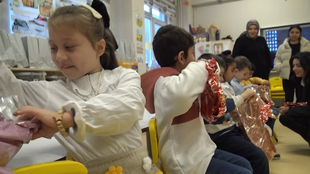 Beylikdüzü'nde Atık Kumaşlarla Karne Hediyesi Hazırlandı