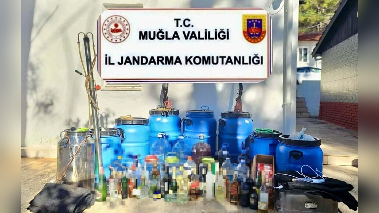 Marmaris'te Dev Sahte İçki Operasyonu: 530 Litre Ele Geçirildi