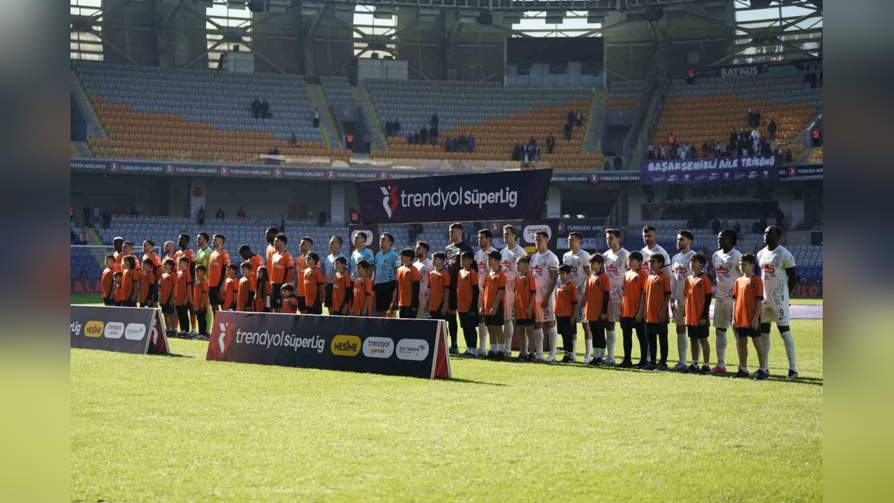 Başakşehir ve Çaykur Rizespor Arasındaki Mücadele Beraberlikle Devam Ediyor