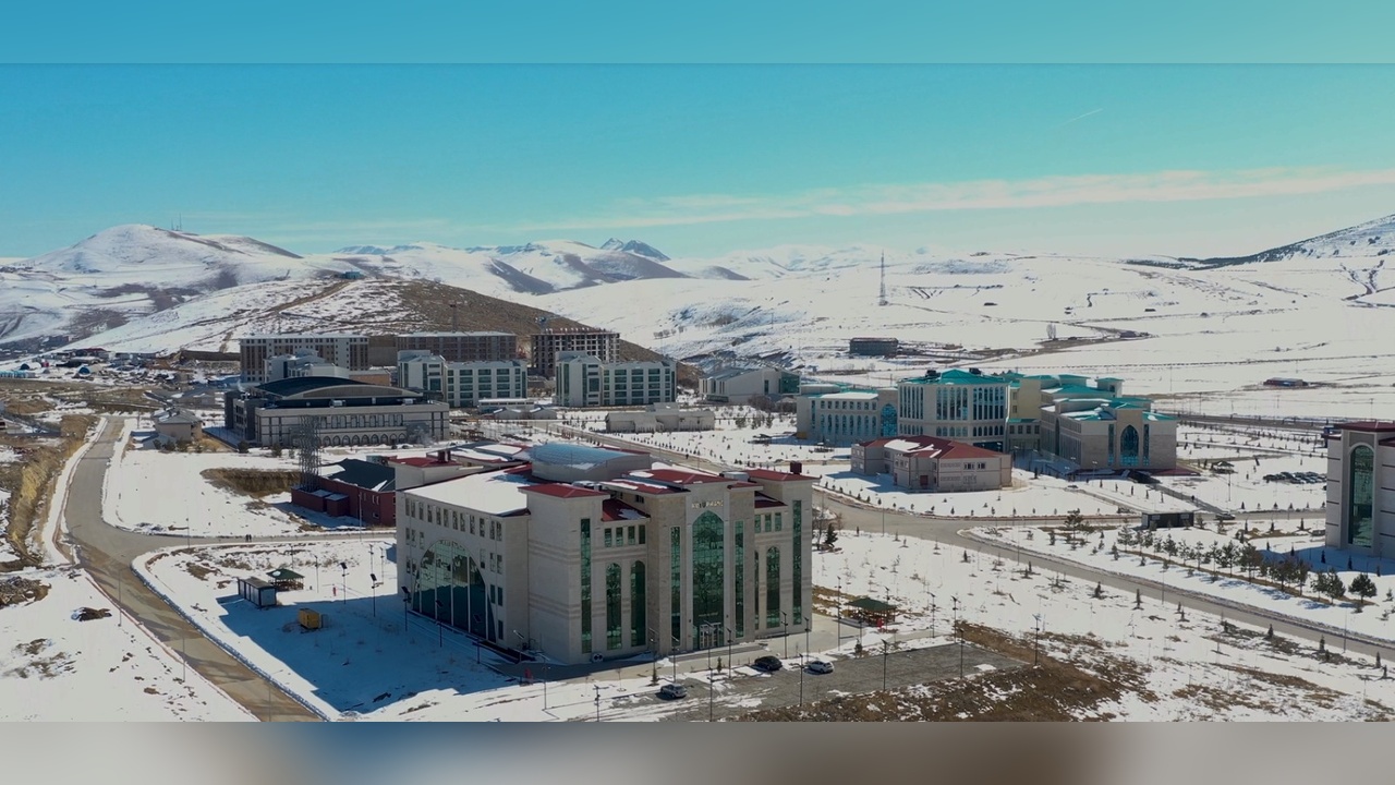 Kütüphanenin Aydınlatmasında Güneş Enerjisi Dönemi Başladı