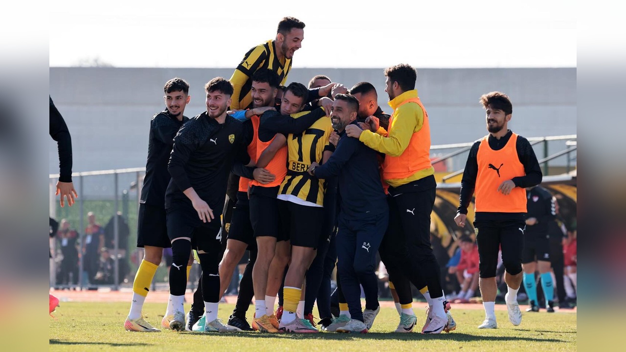 Aliağa Futbol, Ayvalıkgücü Belediyespor'u 1-0 Mağlup Etti