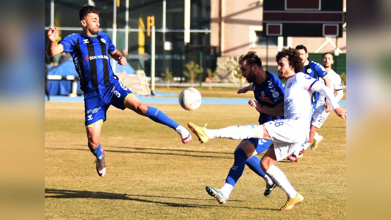 Zonguldakspor FK, Erciyes'i Devirerek Üst Sıralara Tırmandı