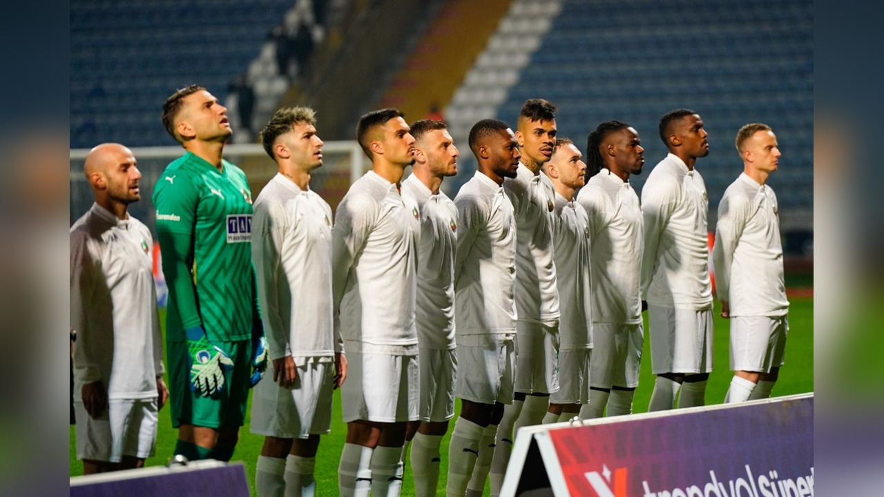 Eyüpspor ve Corendon Alanyaspor Arasında Gol Yok