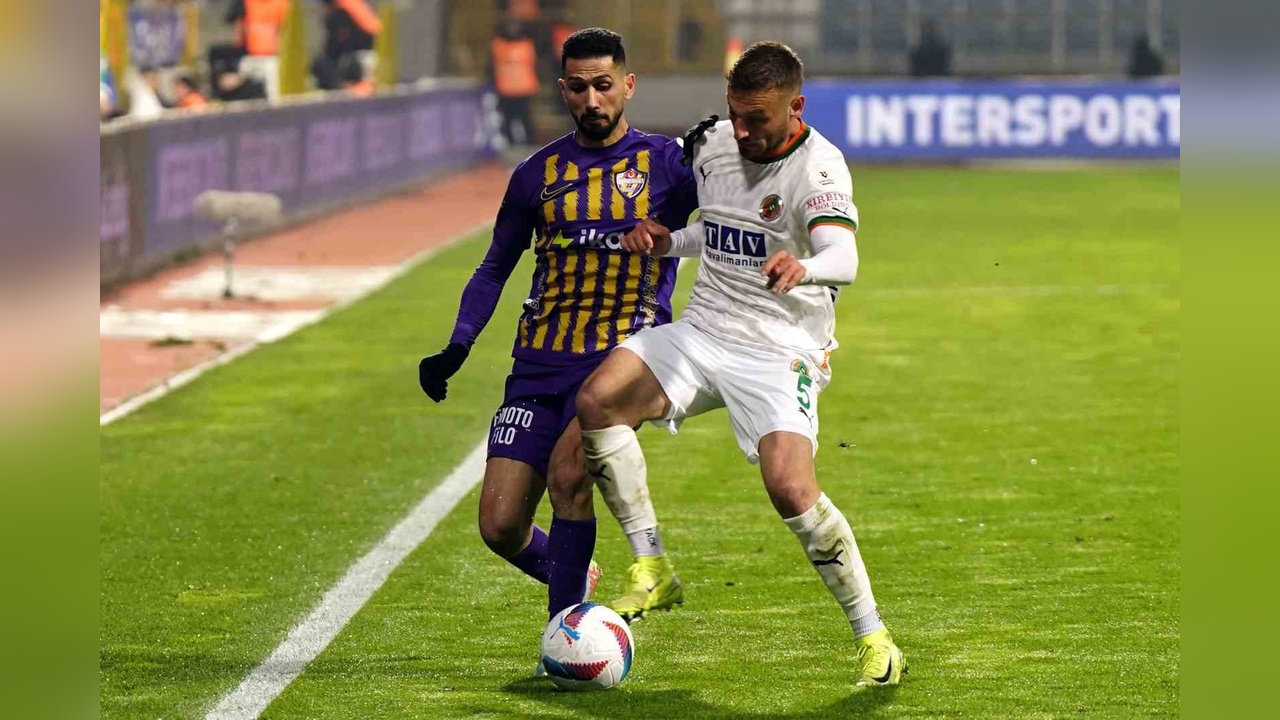 Eyüpspor, Alanyaspor'u 3-0 Mağlup Etti