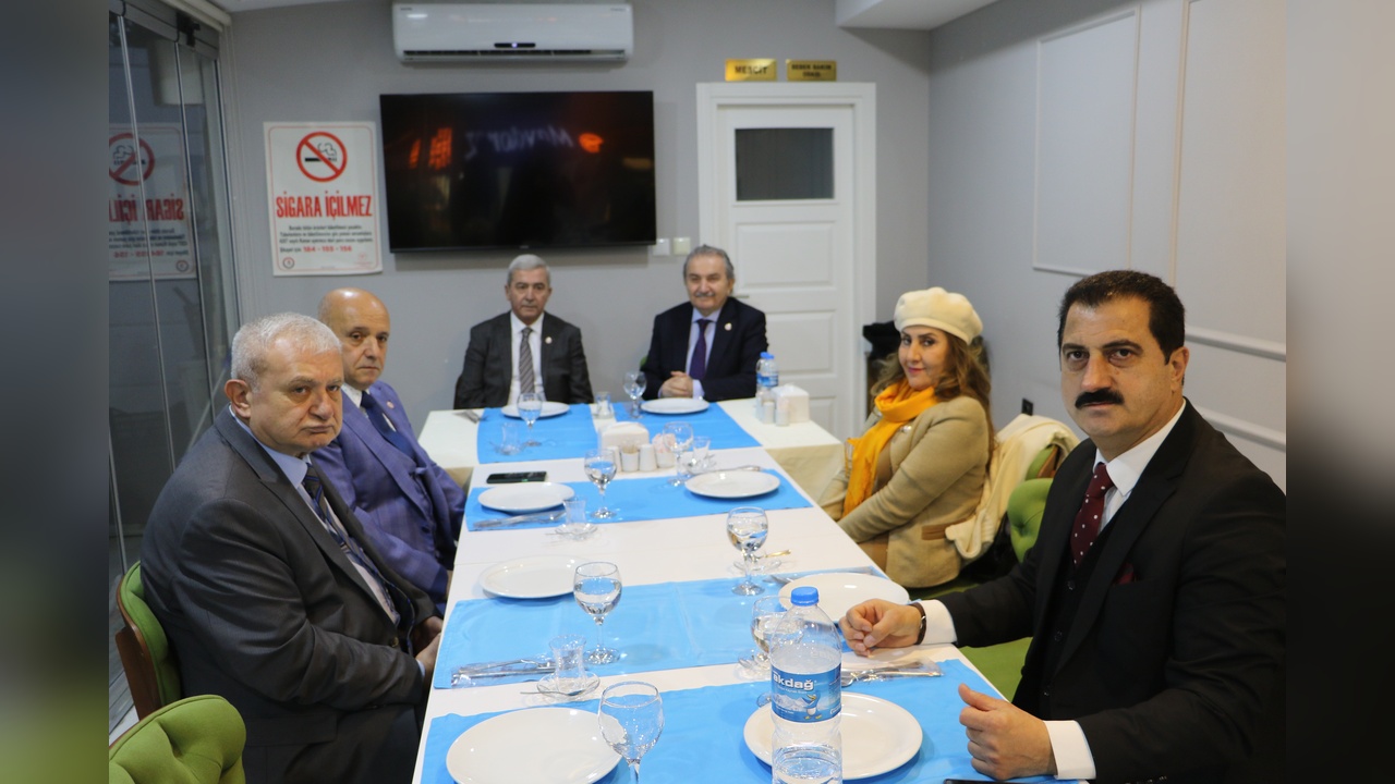 Zeybek, Yeni İttifak Oluşumuna Davet Ediyor