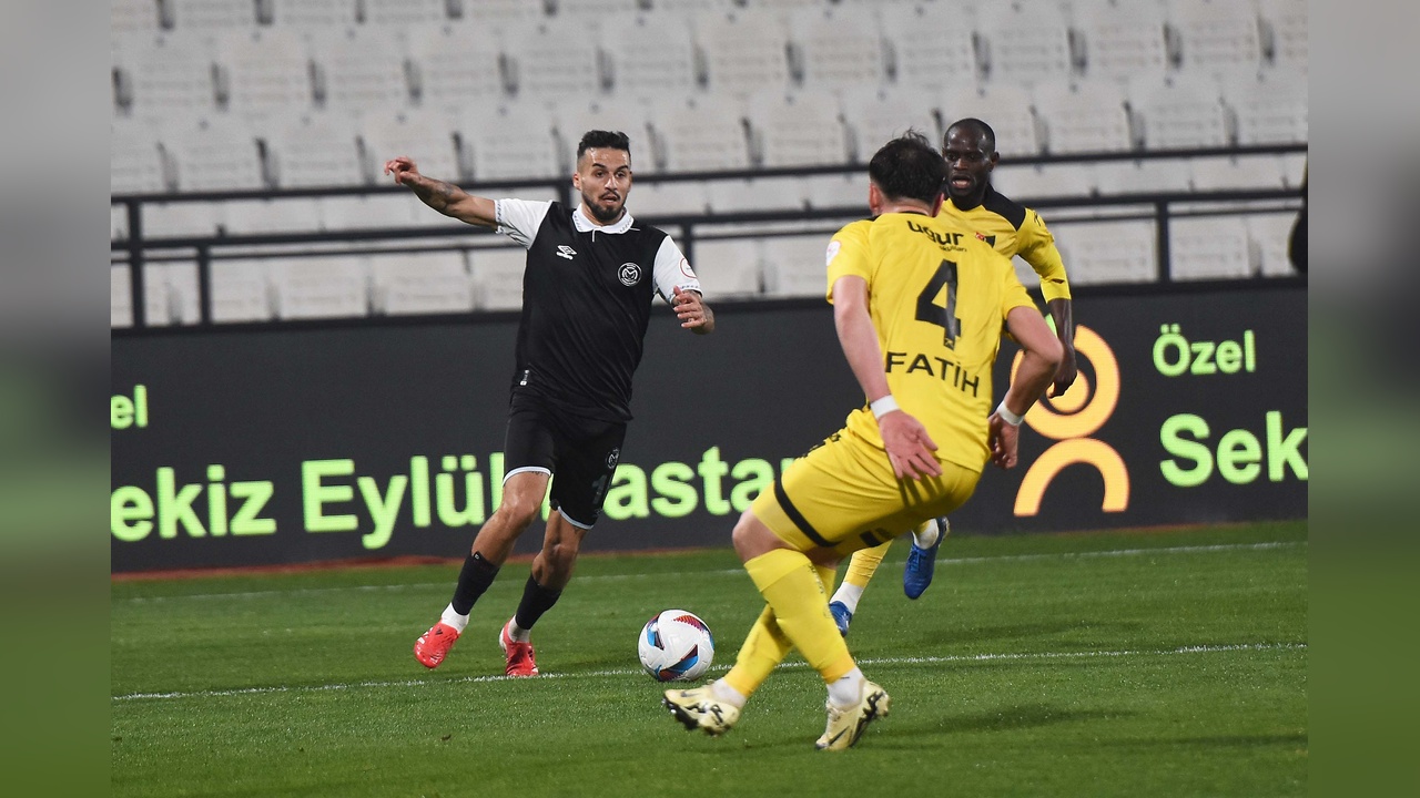 Manisa FK, Evinde Üç Puan Kaybetti
