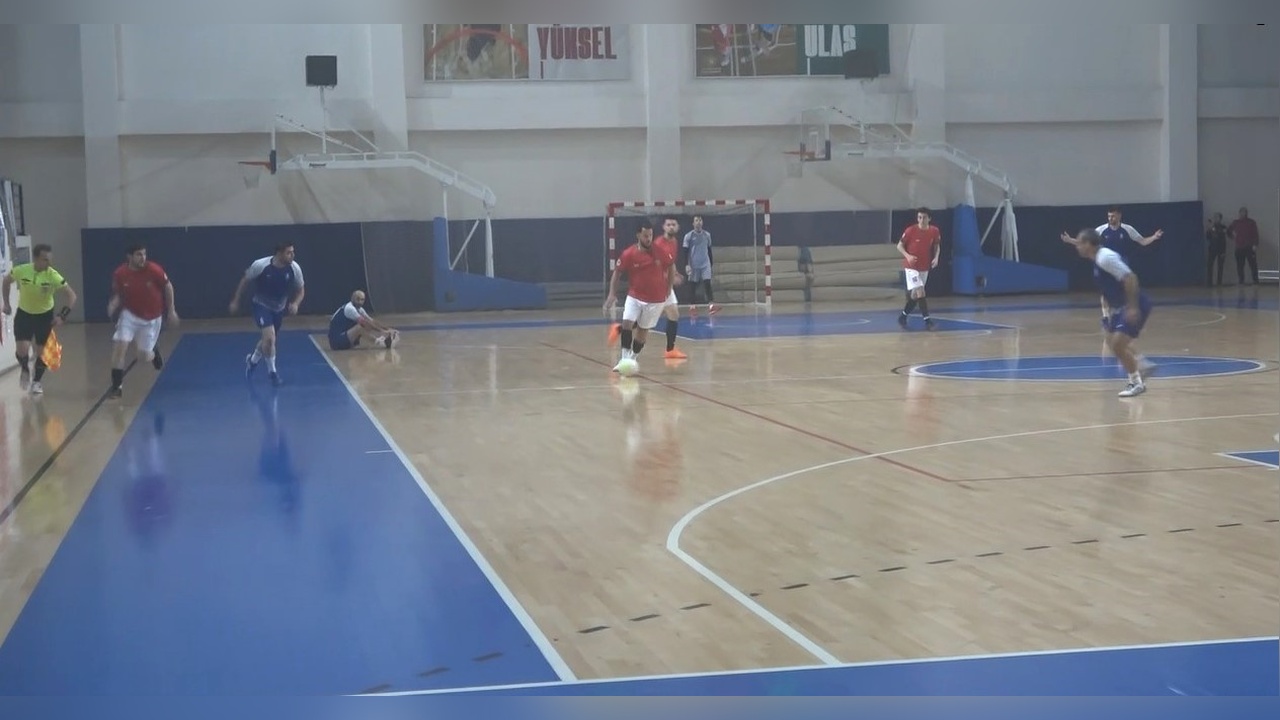 Kütahya'da İşitme Engelliler Futsal Türkiye Şampiyonası Heyecanı