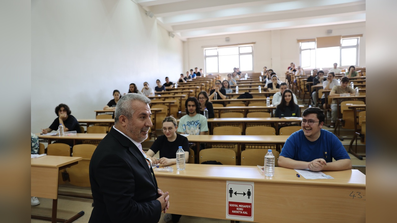 ÖSYM, Engelli ve Sağlık Sorunu Olan Adaylar İçin Yeni Düzenlemeler Getirdi