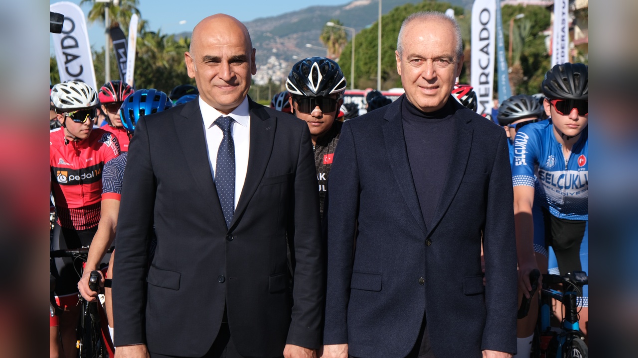 Alanya'da Türkiye Bisiklet Kupası Heyecanı Sürüyor