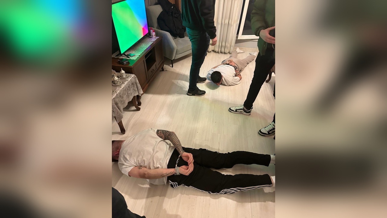 Bahçelievler'de Uyuşturucu Ticareti İddiasıyla 6 Şüpheli Yakalandı