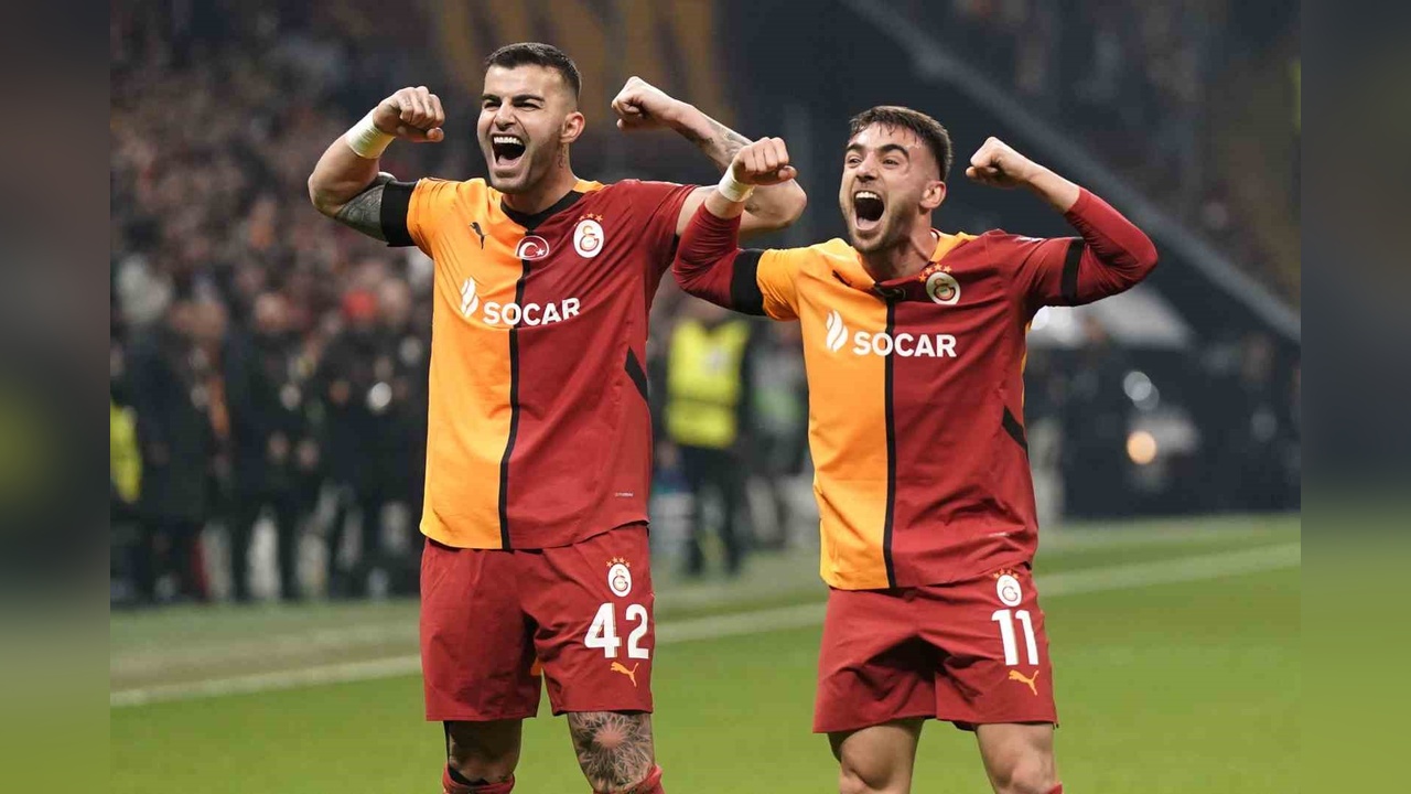 Abdülkerim Bardakcı'nın Dördüncü Gol Sevinci