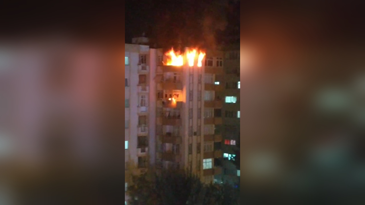Adana'da Ev Yangını Paniğe Neden Oldu