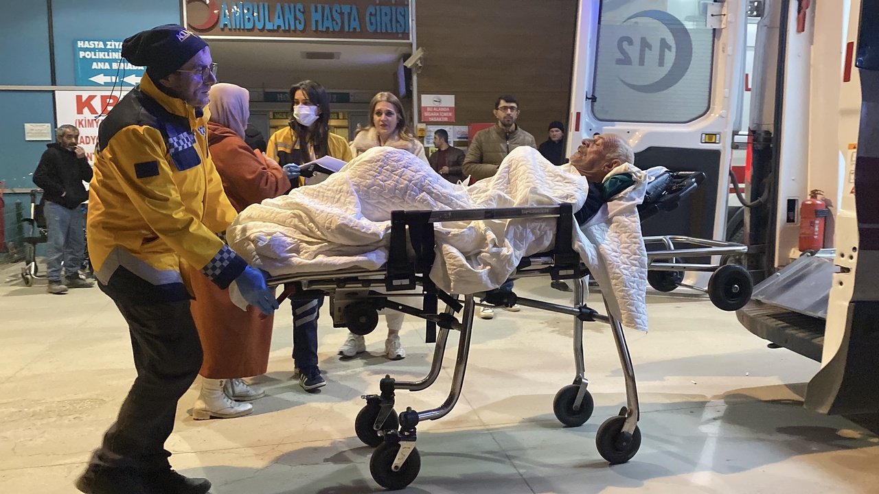 Sobayı Tutuşturma Girişiminde Alev Parlaması Sonucu Yaralanma