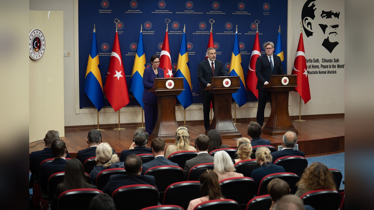 Bakan Fidan, İsveçli Heyet ile Görüşme Gerçekleştirdi