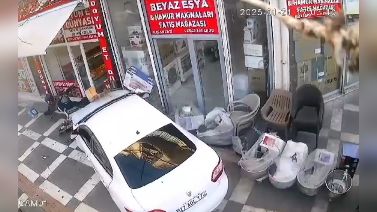 Baba ve Oğulun Yaralandığı Kaza Güvenlik Kamerasında