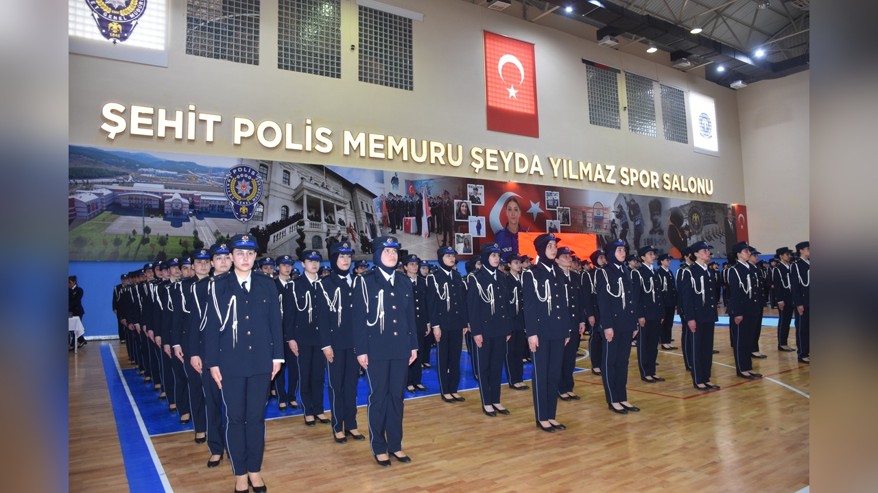 Şehit Şeyda Yılmaz'ın Adı Polislik Sınavı Salonuna Verildi