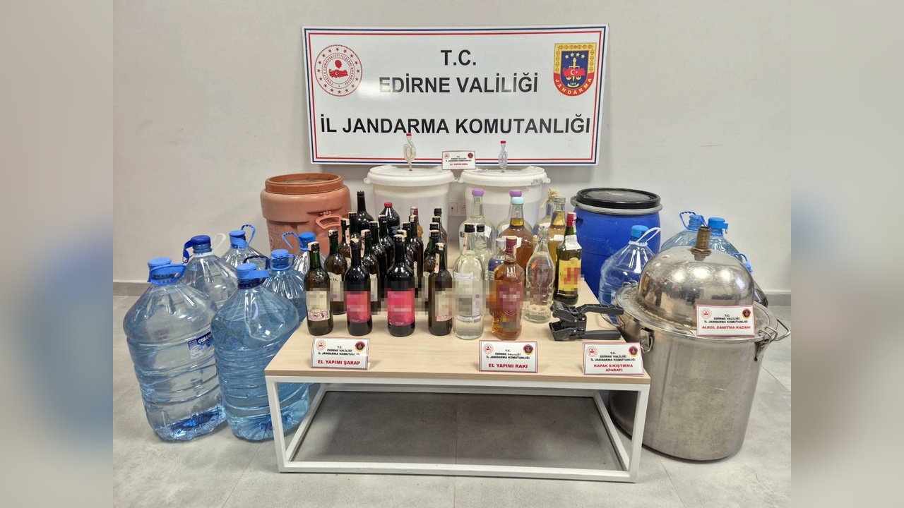 Edirne'de Büyük Sahte İçki Operasyonu: 384 Litre Ele Geçirildi