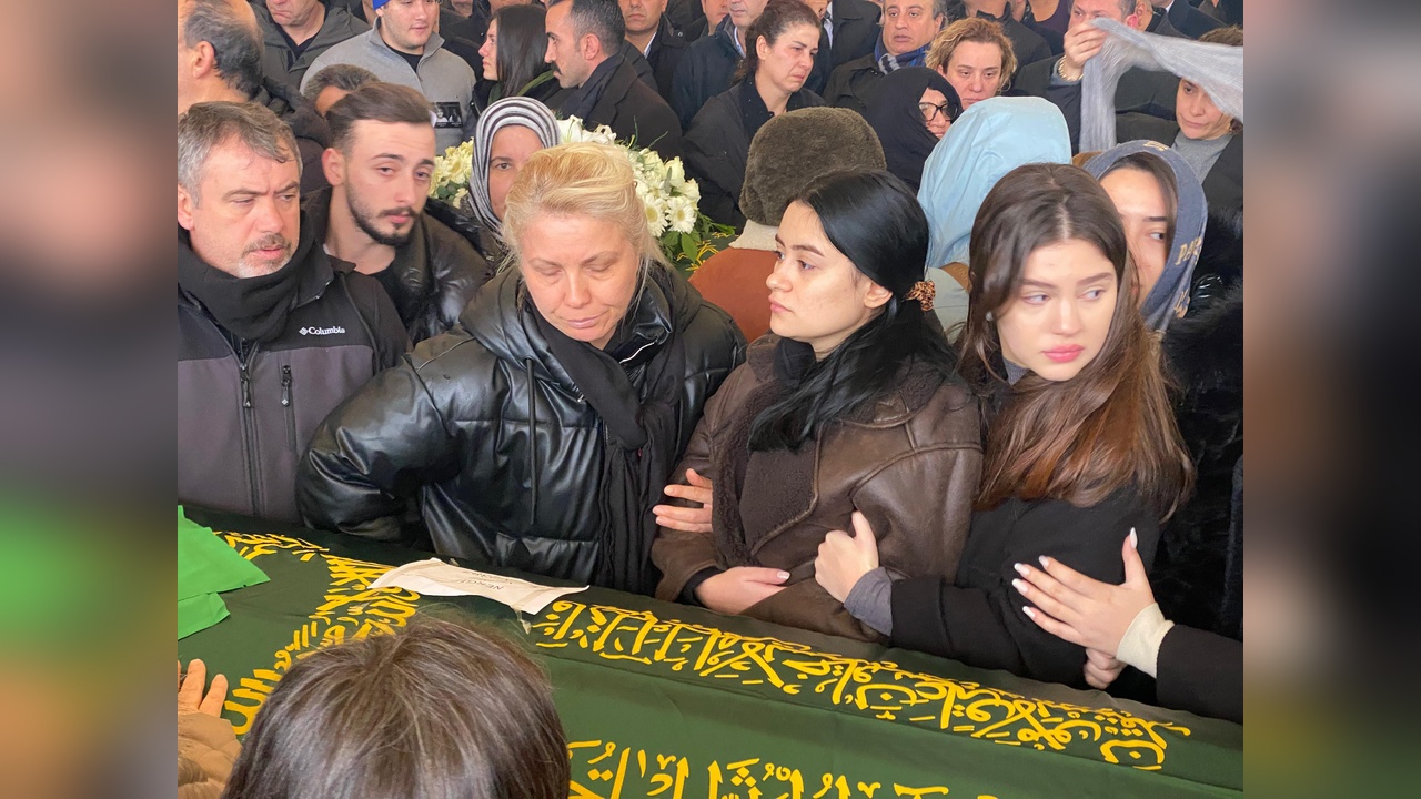 Yangında Hayatını Kaybeden Çift Son Yolculuğuna Uğurlandı