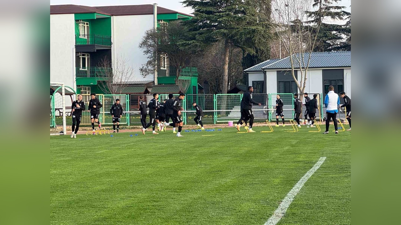 Kocaelispor'da İki Oyuncunun Geleceği Belirsiz