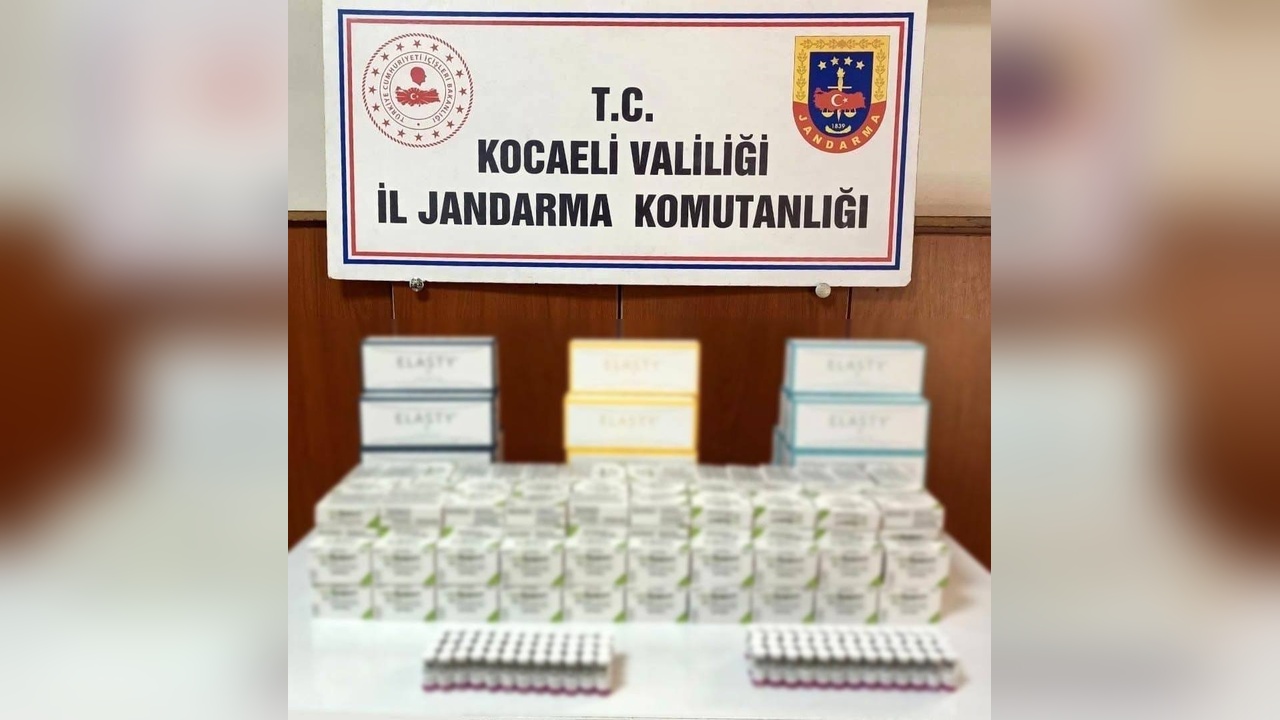 Kocaeli'de Kaçak Tıbbi Malzeme Operasyonu: 328 Kutu Ele Geçirildi