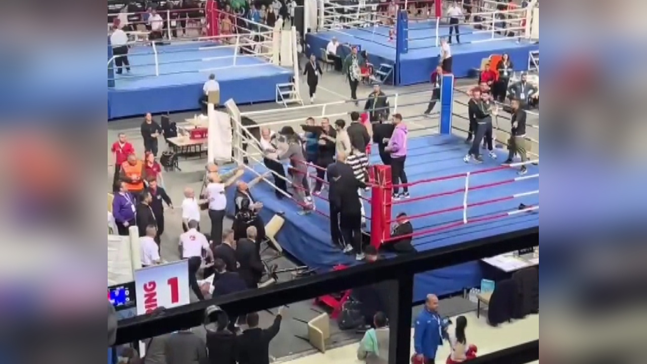 Kick Boks Şampiyonasında Kavga: Dört Yaralı ve Beş Gözaltı