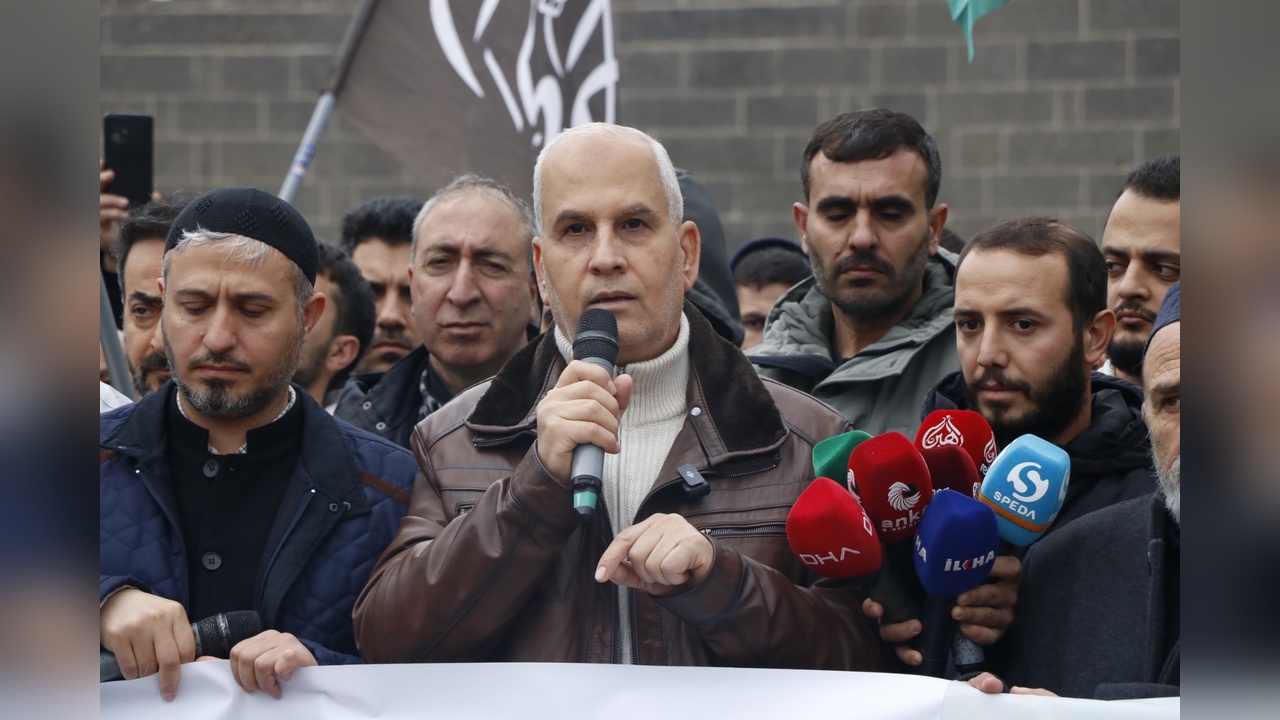 Cuma Namazı Sonrası Diyarbakır ve Mardin'de İsrail'e Tepkiler Yükseldi