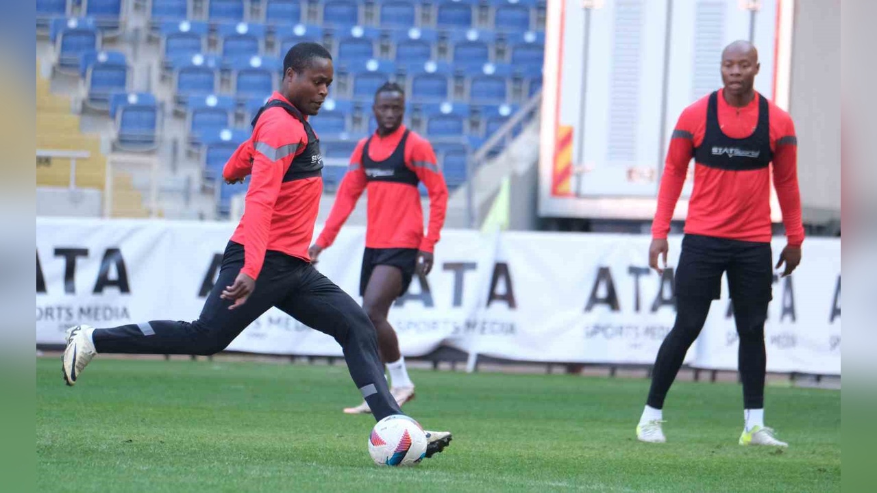 Atakaş Hatayspor, Kasımpaşa Maçına Hazırlıklarını Sürdürüyor