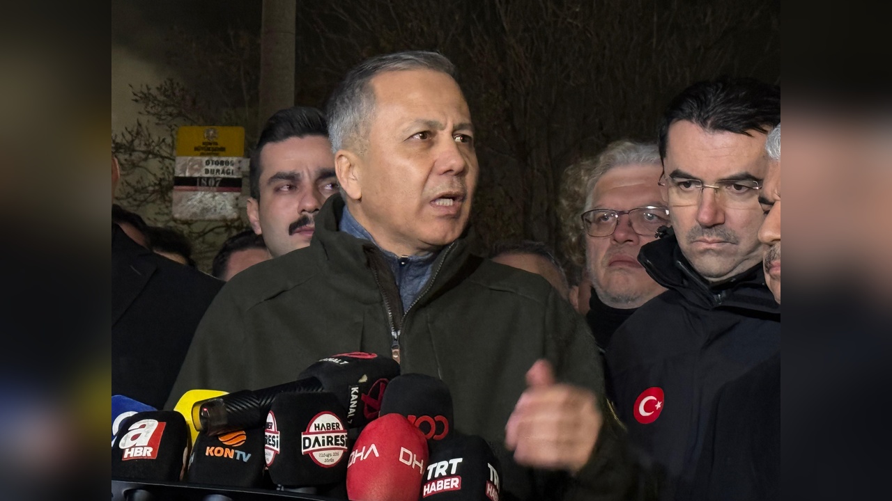 Konya'da Bina Çökmesi: Kurtarma Çalışmaları Devam Ediyor