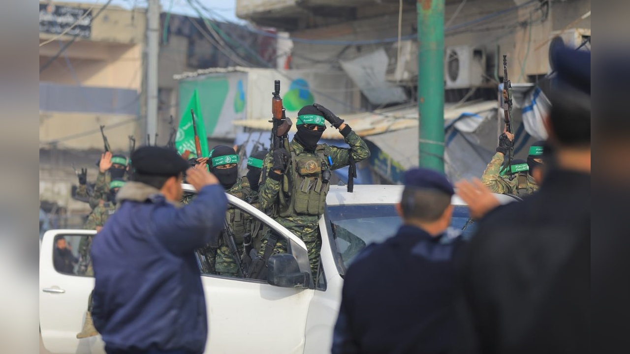 Hamas'tan Kızılhaç'a Teslimat: Dört İsrailli Kadın Esir Serbest Bırakıldı