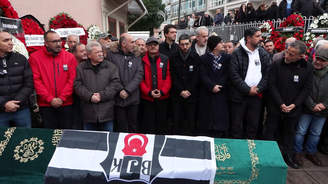 Gazeteci Deniz Arman, İstanbul'da Son Yolculuğuna Uğurlandı
