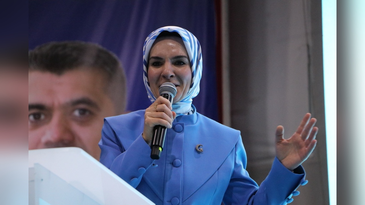 Bakan Göktaş, Dijital Mecraların Risklerine Dikkat Çekti